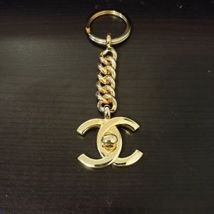 Plz see new listing in my closet for this